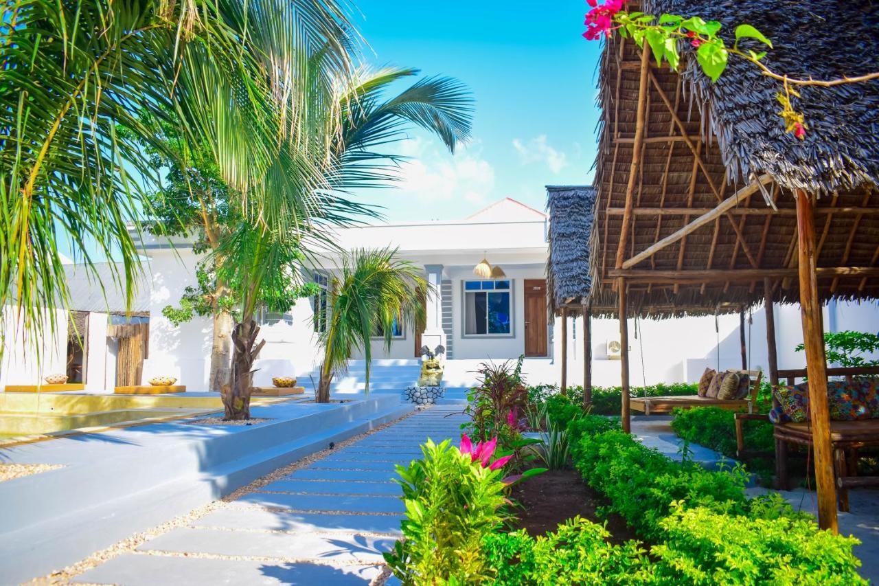 Uhuru House And Restaurant Nungwi Dış mekan fotoğraf