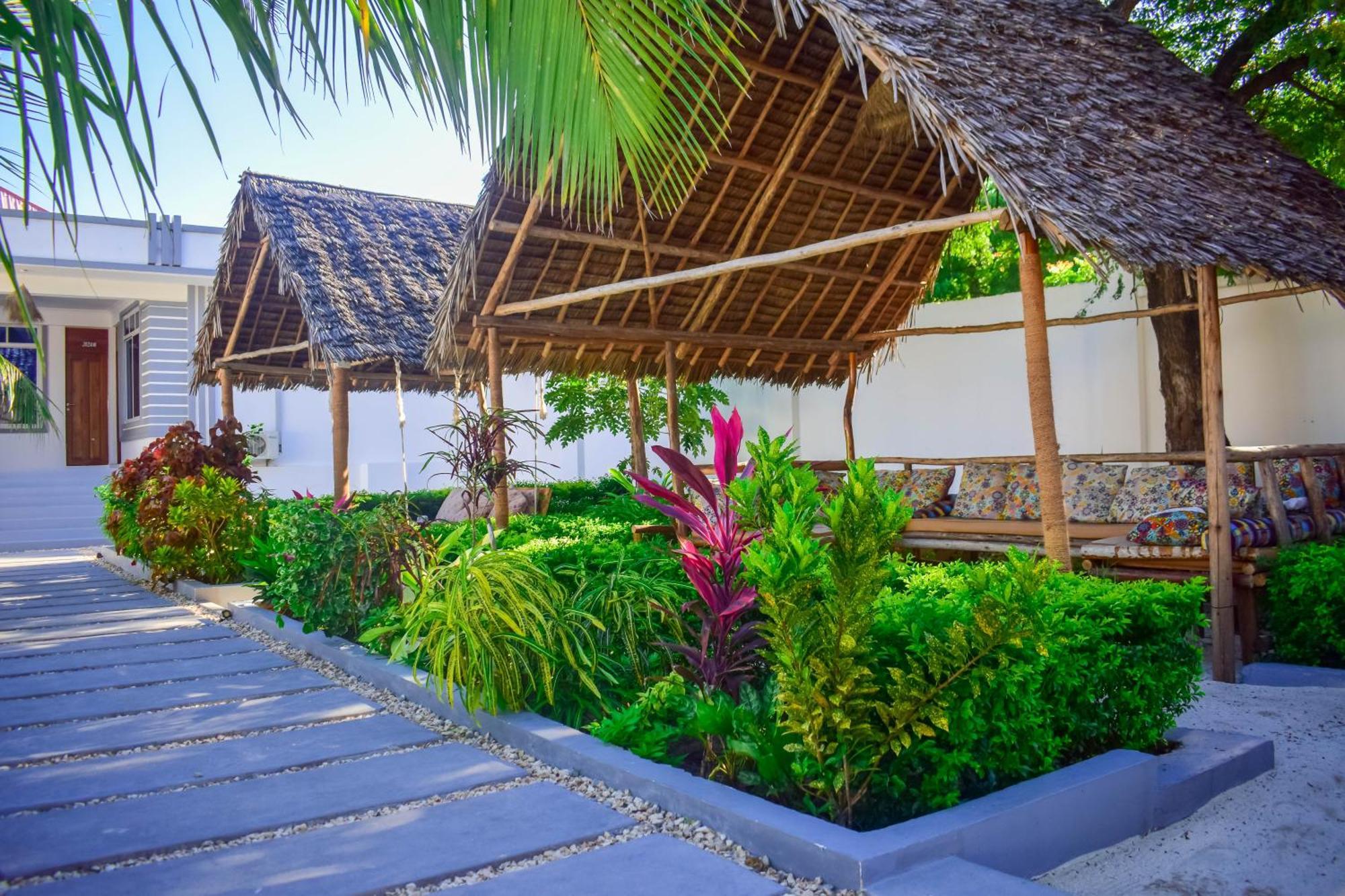 Uhuru House And Restaurant Nungwi Dış mekan fotoğraf