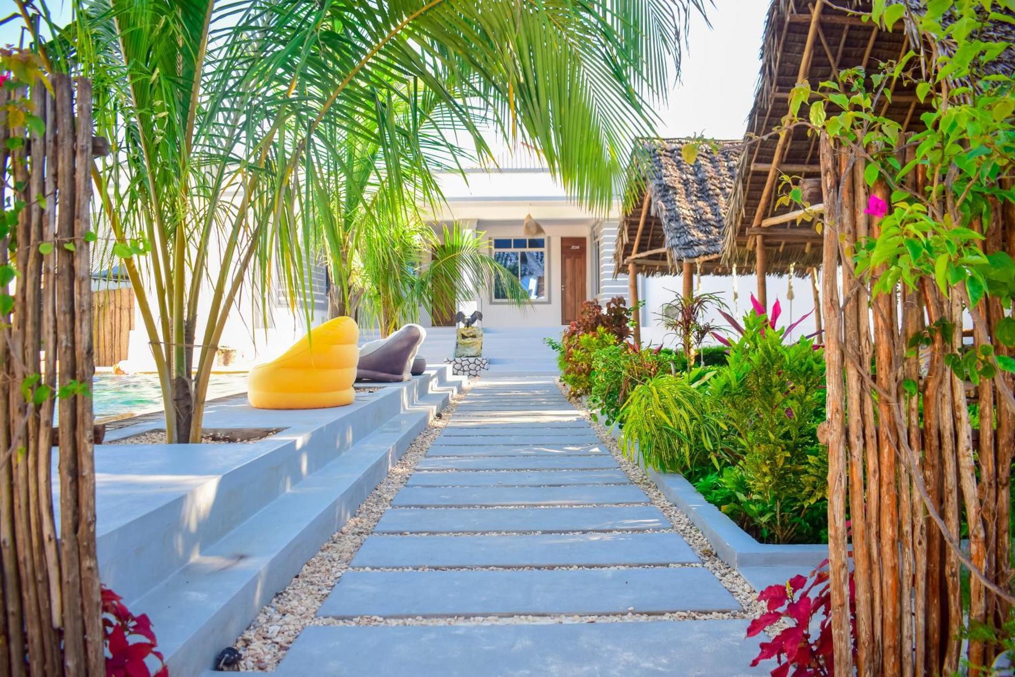 Uhuru House And Restaurant Nungwi Dış mekan fotoğraf