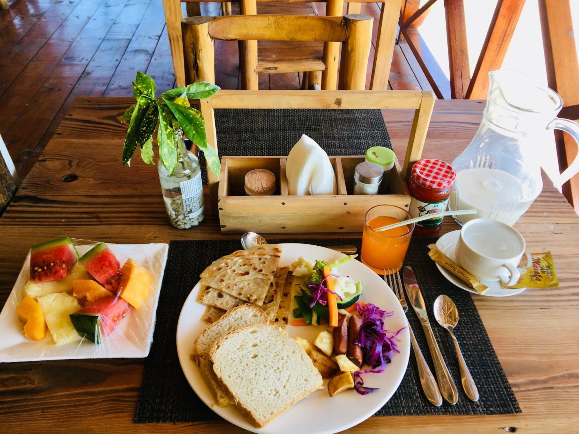 Uhuru House And Restaurant Nungwi Dış mekan fotoğraf